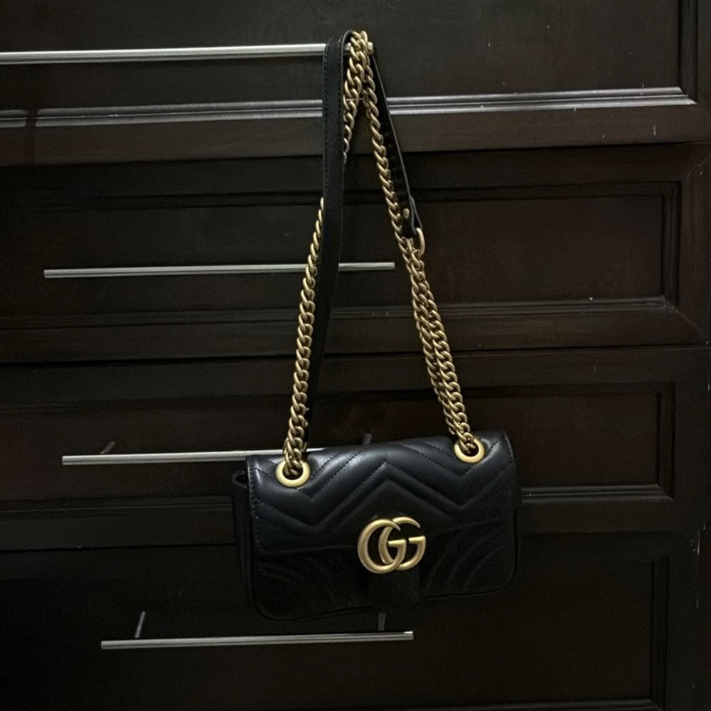 Black Quilted Chain Shoulder Bag